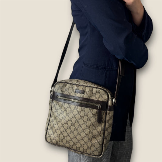 Gucci Front Zip Leather Messenger Brown