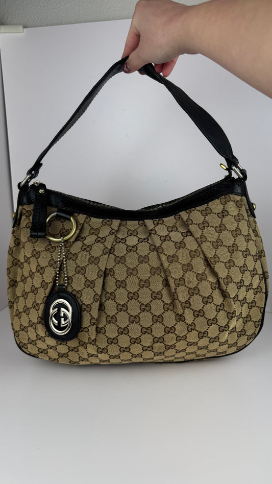 Gucci Sukey Hobo GG Canvas Medium
