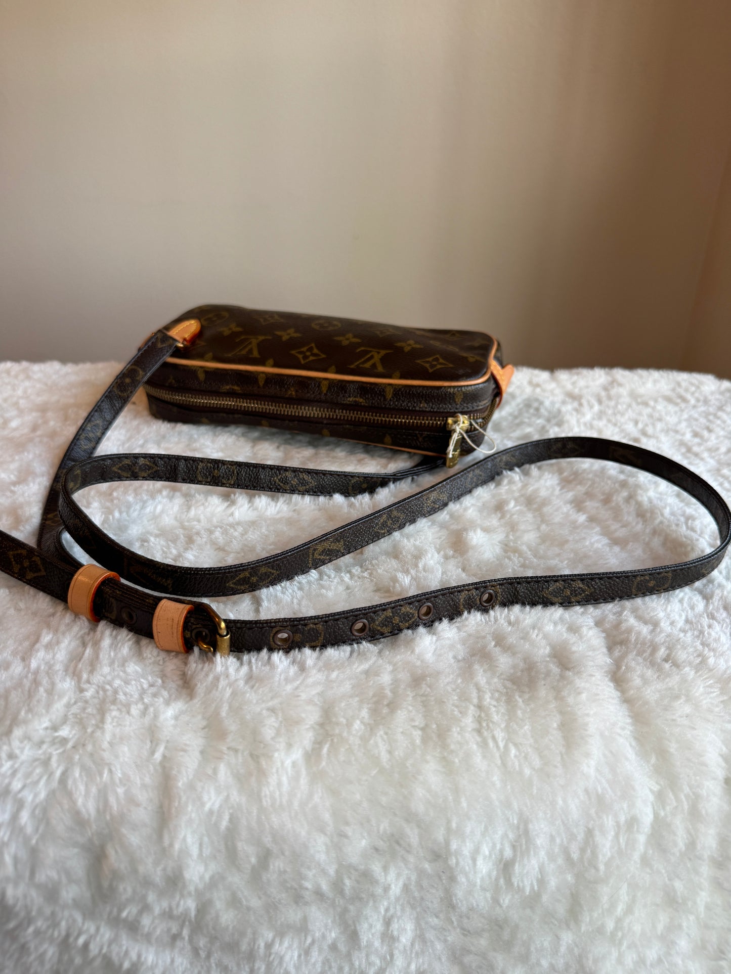 LOUIS VUITTON Pochette Marly Bandouliere bag Monogram