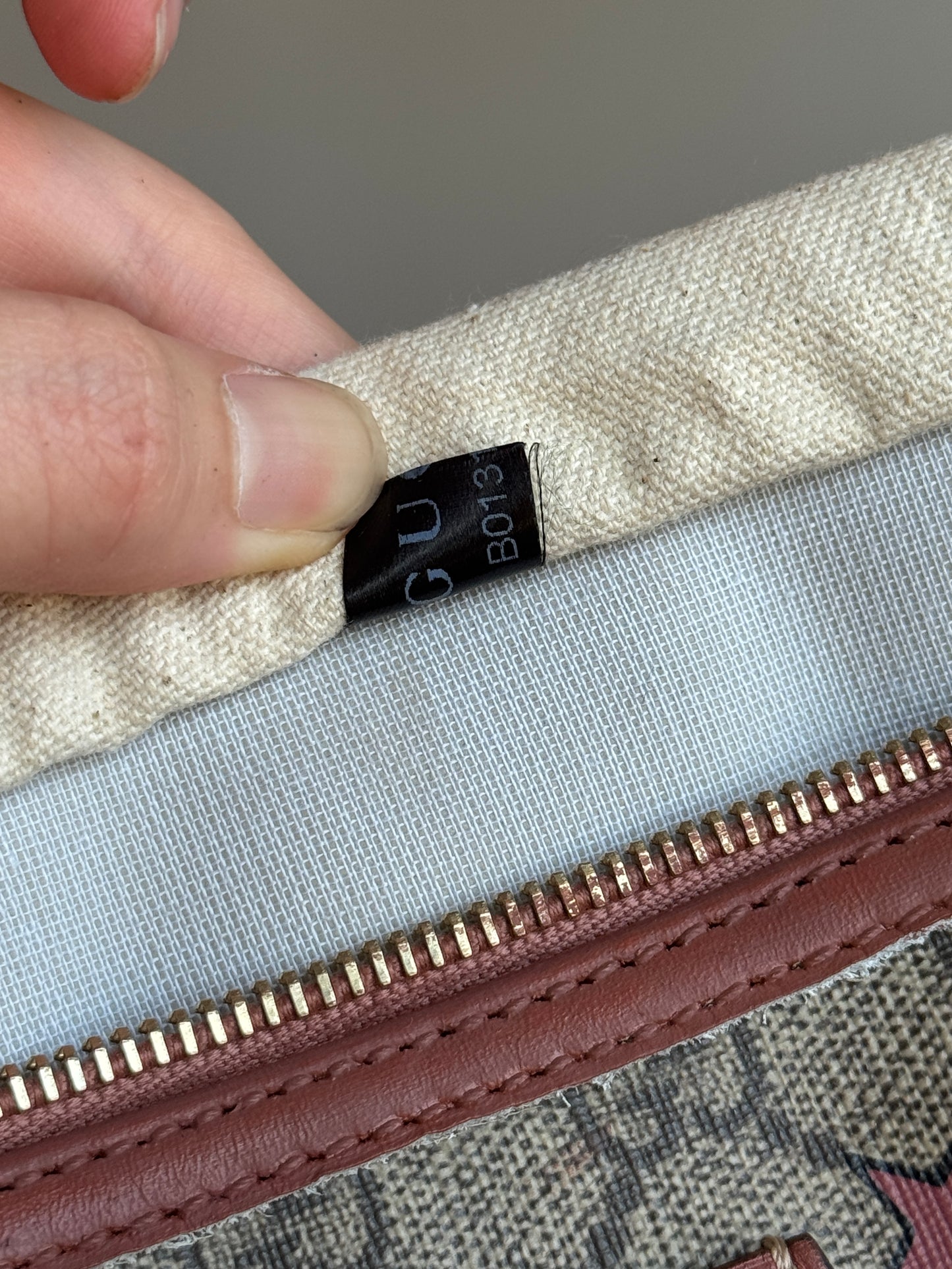 GUCCI Boston Star Limited Edition Coated canvas Pink