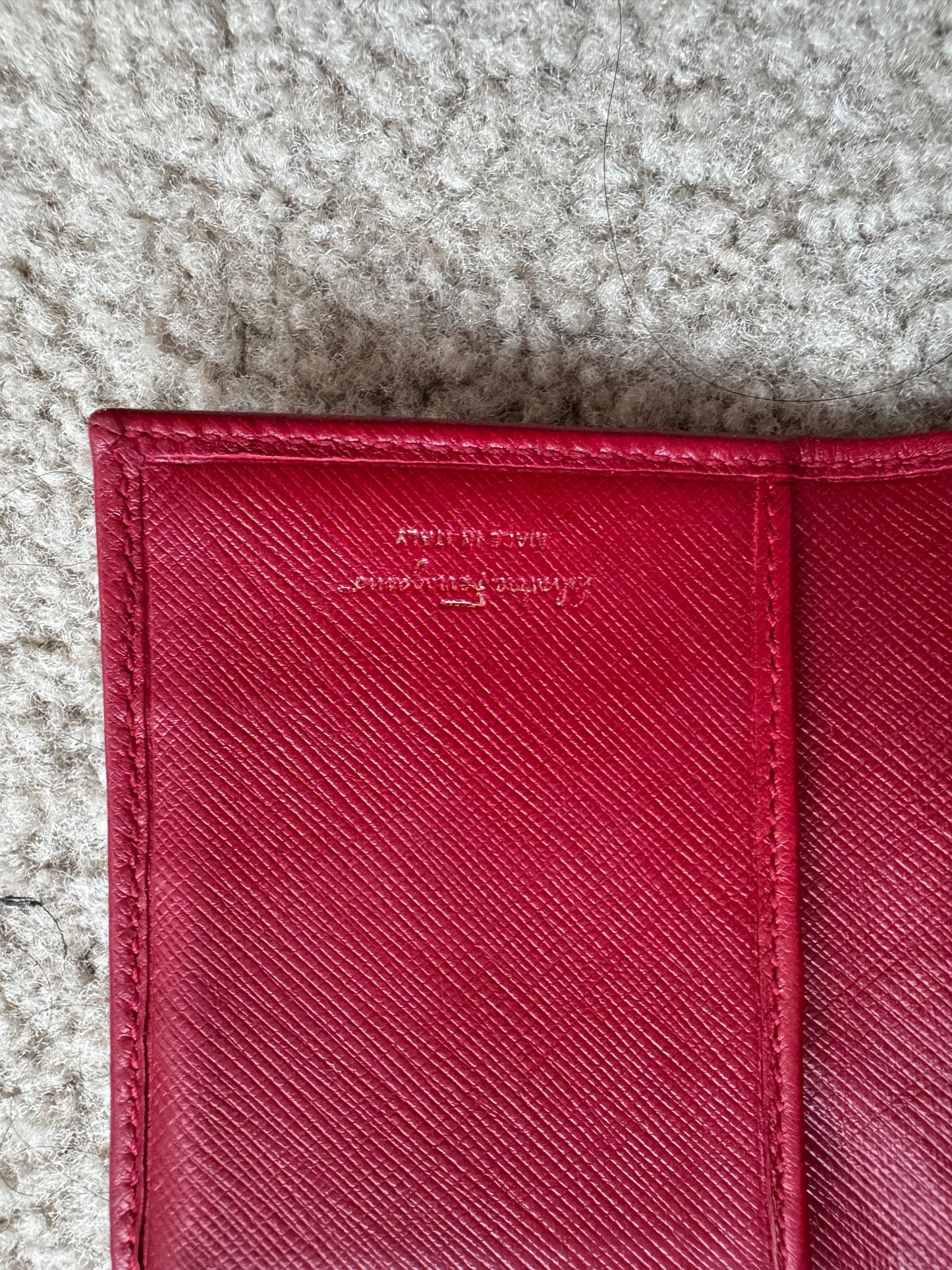 Ferrragamo vara Bow saffiano red
