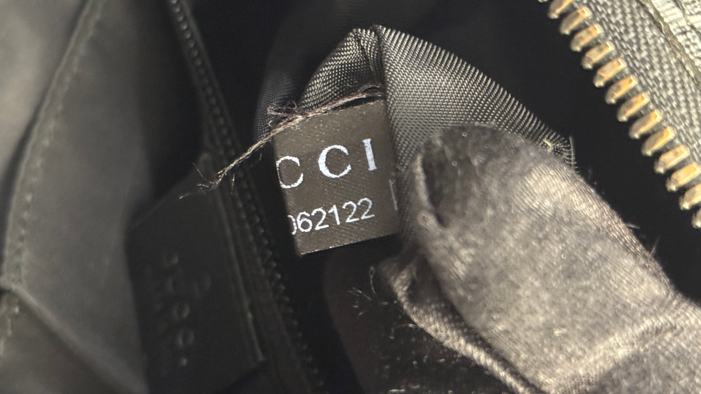 Gucci GG Supreme Canvas Crossbody Black