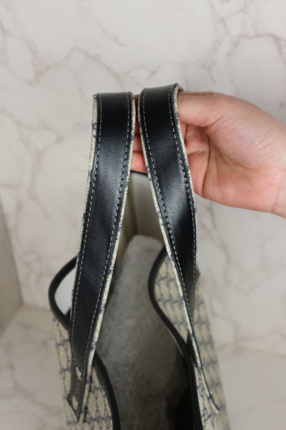 Gucci Web Loop Tote GG Supreme Navy