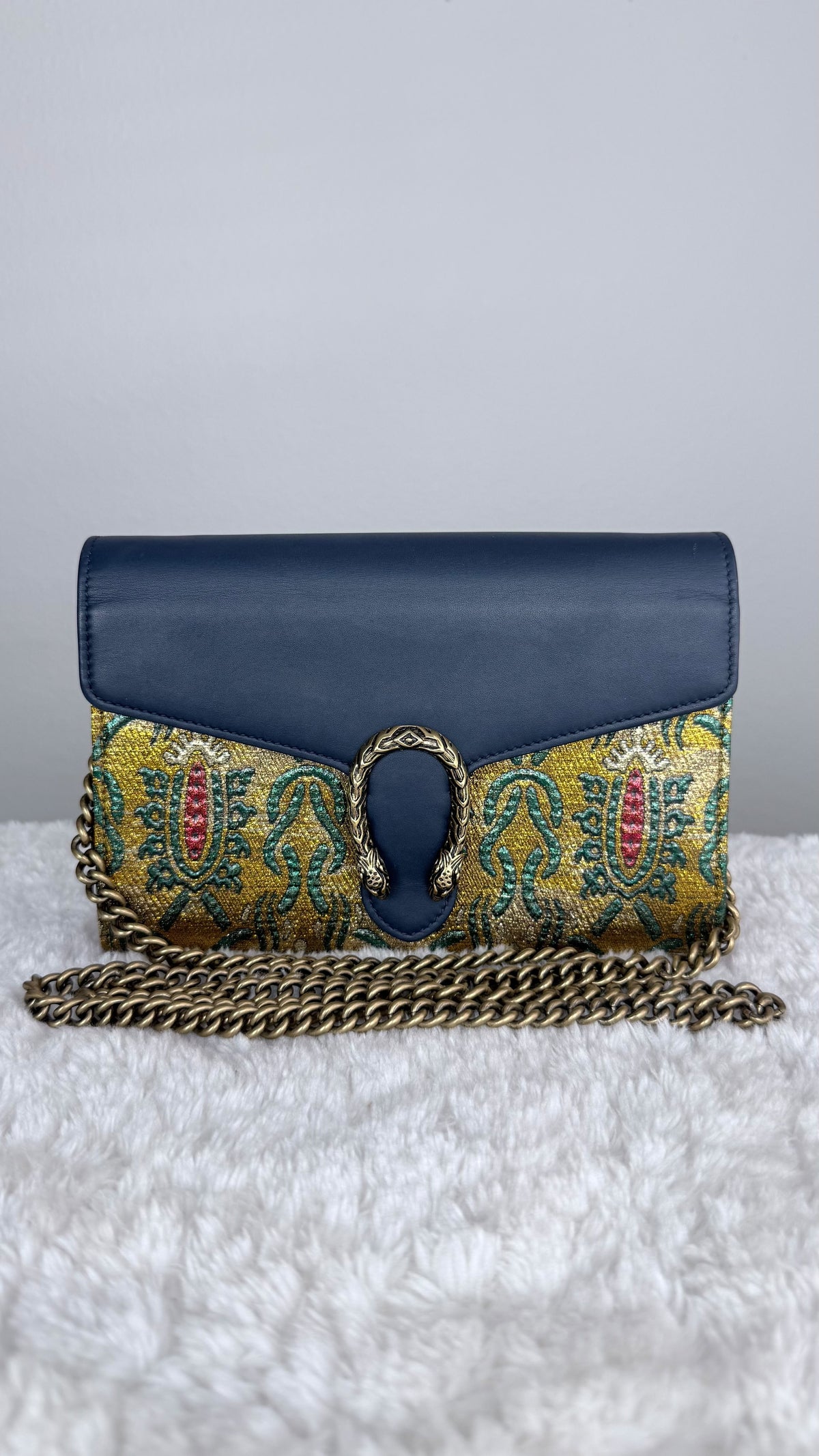 GUCCI Brocade Dionysus Wallet on chain