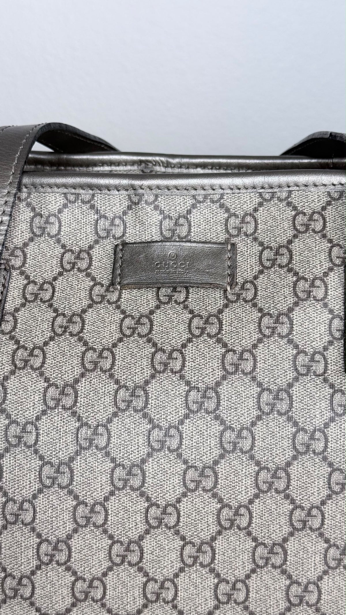 GUCCI Shopping Tote large GG Supreme Coated canvas