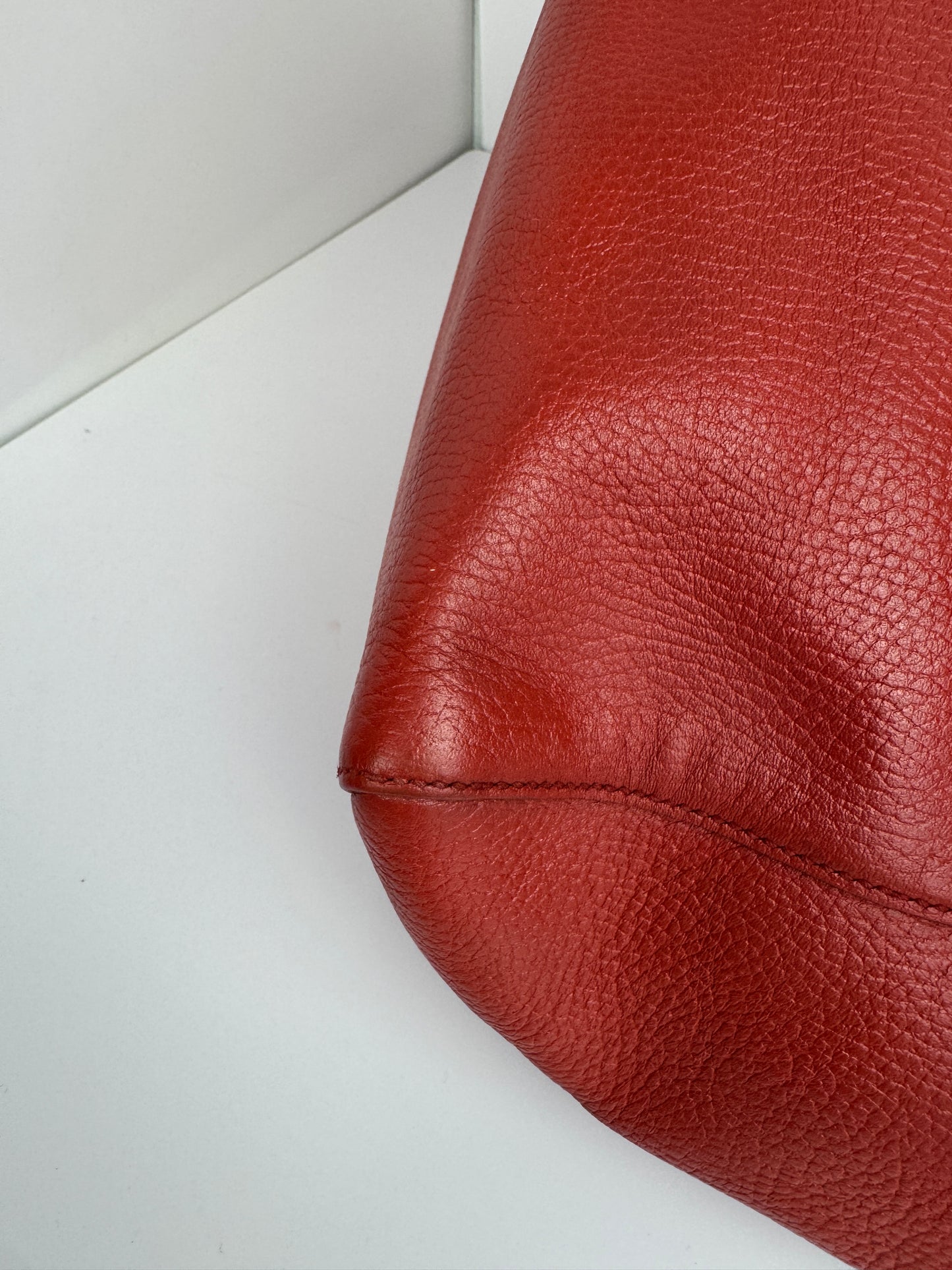 Gucci Swing Tote Leather Red