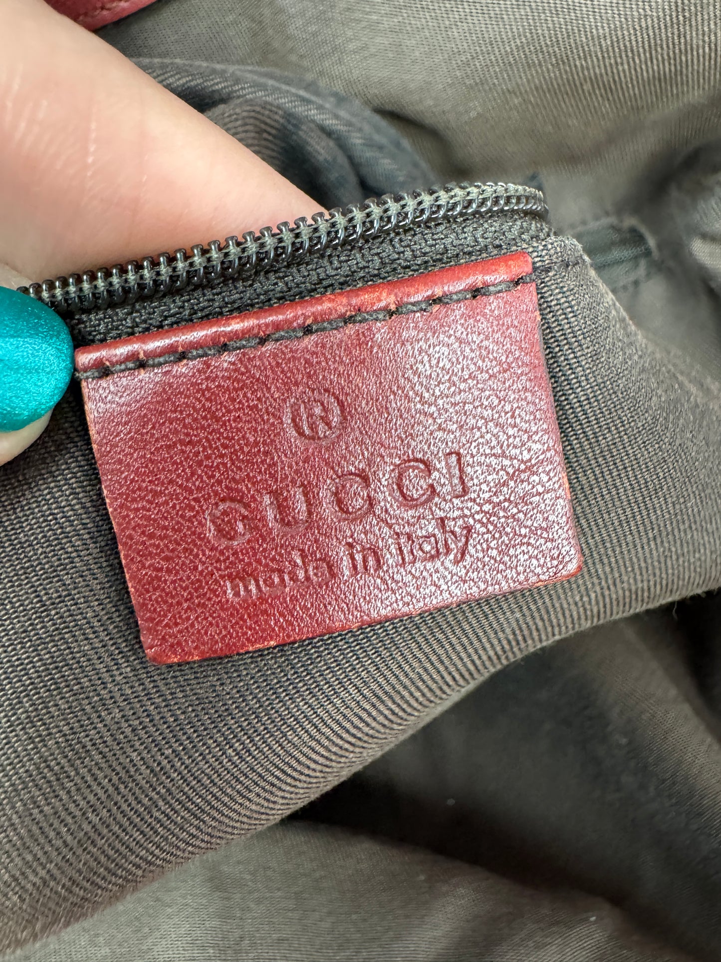 Gucci Sukey Large GG Canvas Burgundy