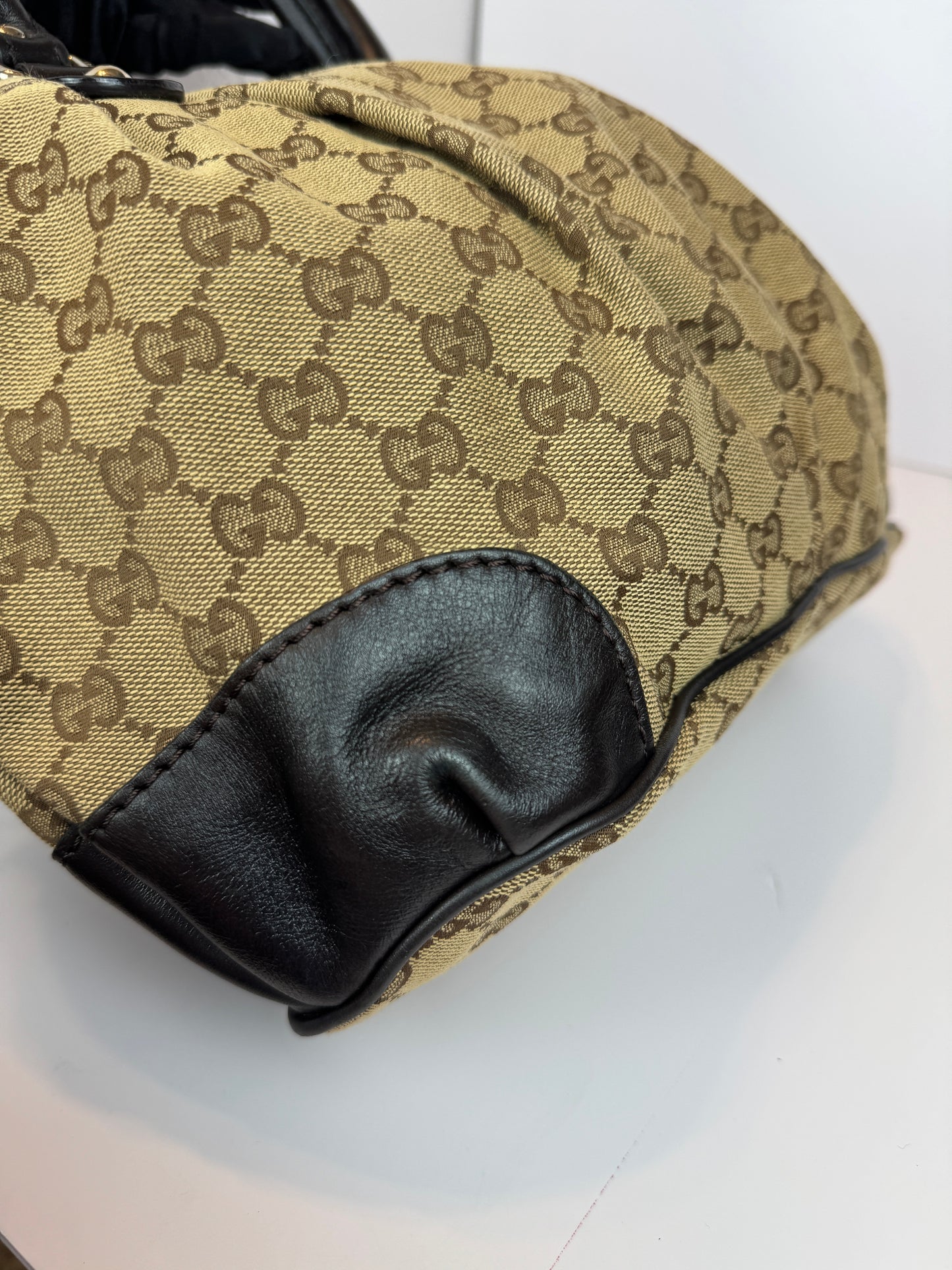 GUCCI Sukey Crossbody GG Canvas Brown