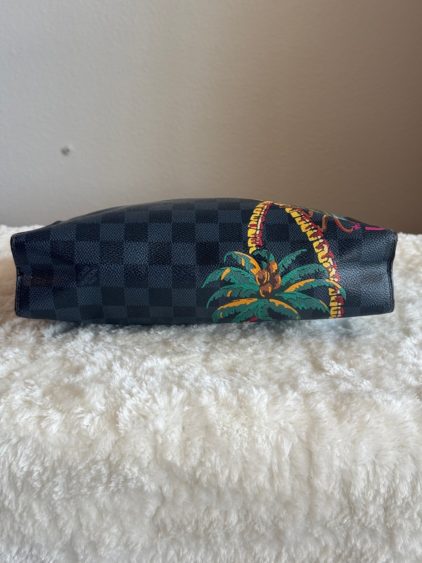 LOUIS VUITTON Damier Cobalt Jungle Pochette  Voyage MM