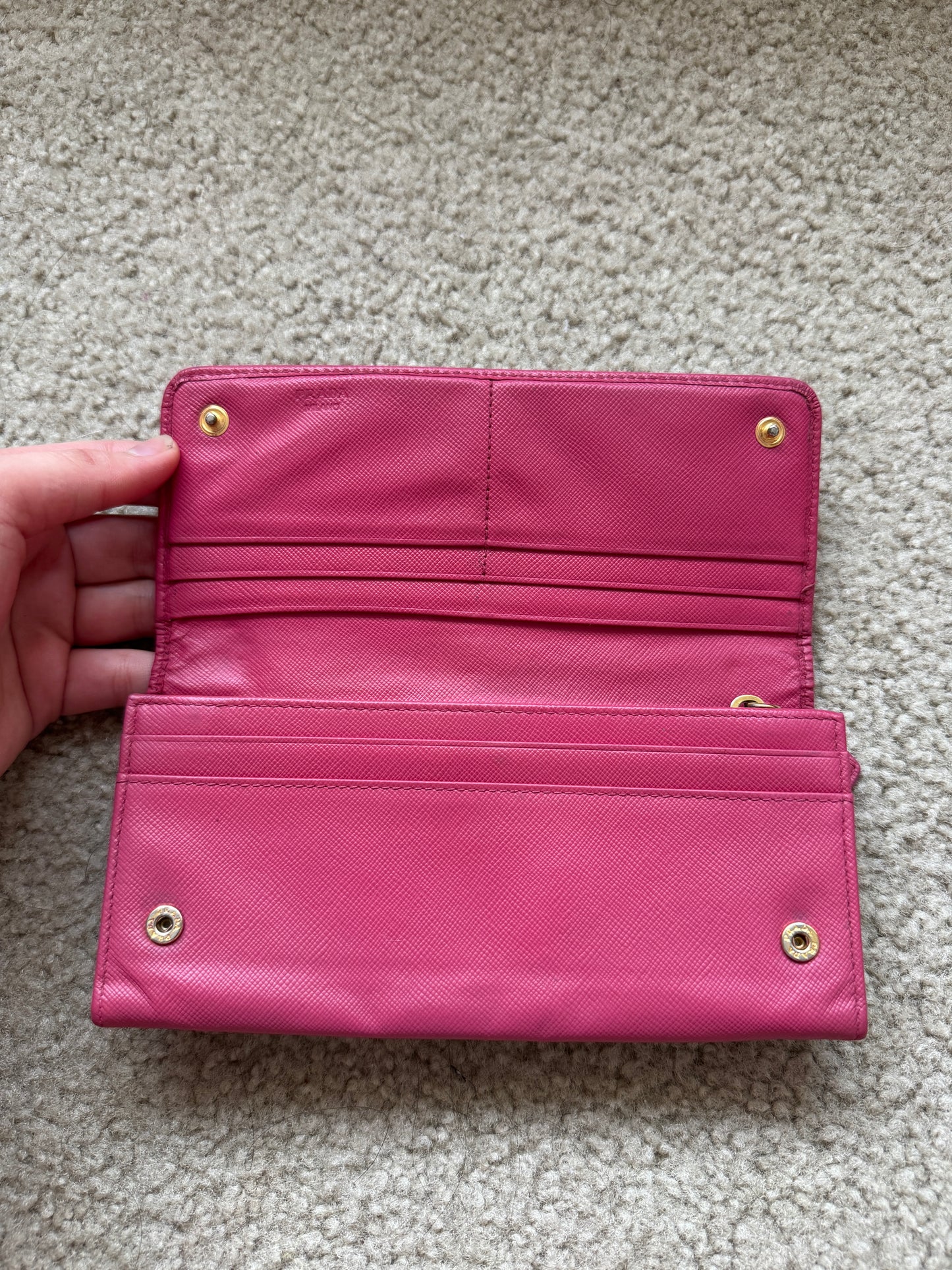 Prada saffianon Pink wallet