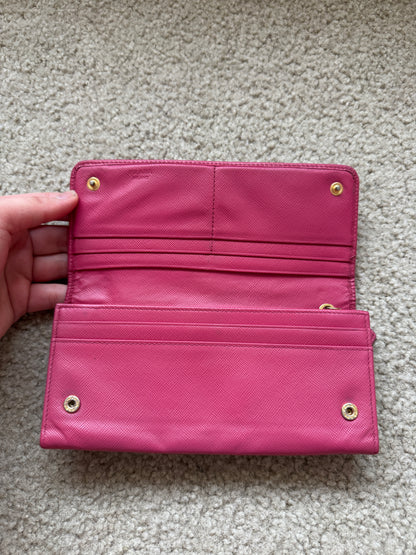 Prada saffianon Pink wallet