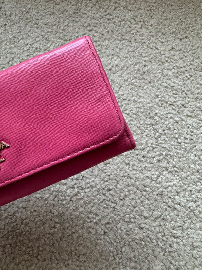 Prada saffianon Pink wallet