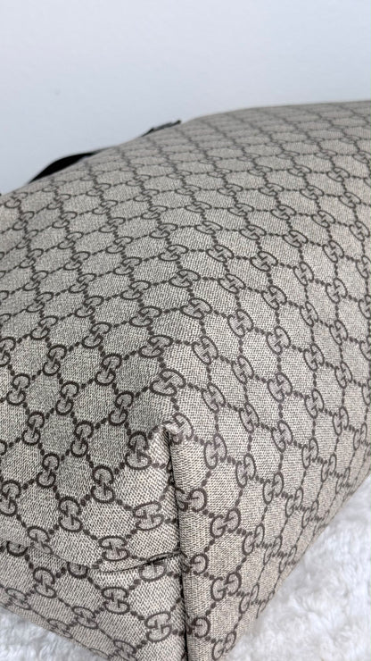 GUCCI Shopping Tote large GG Supreme Coated canvas