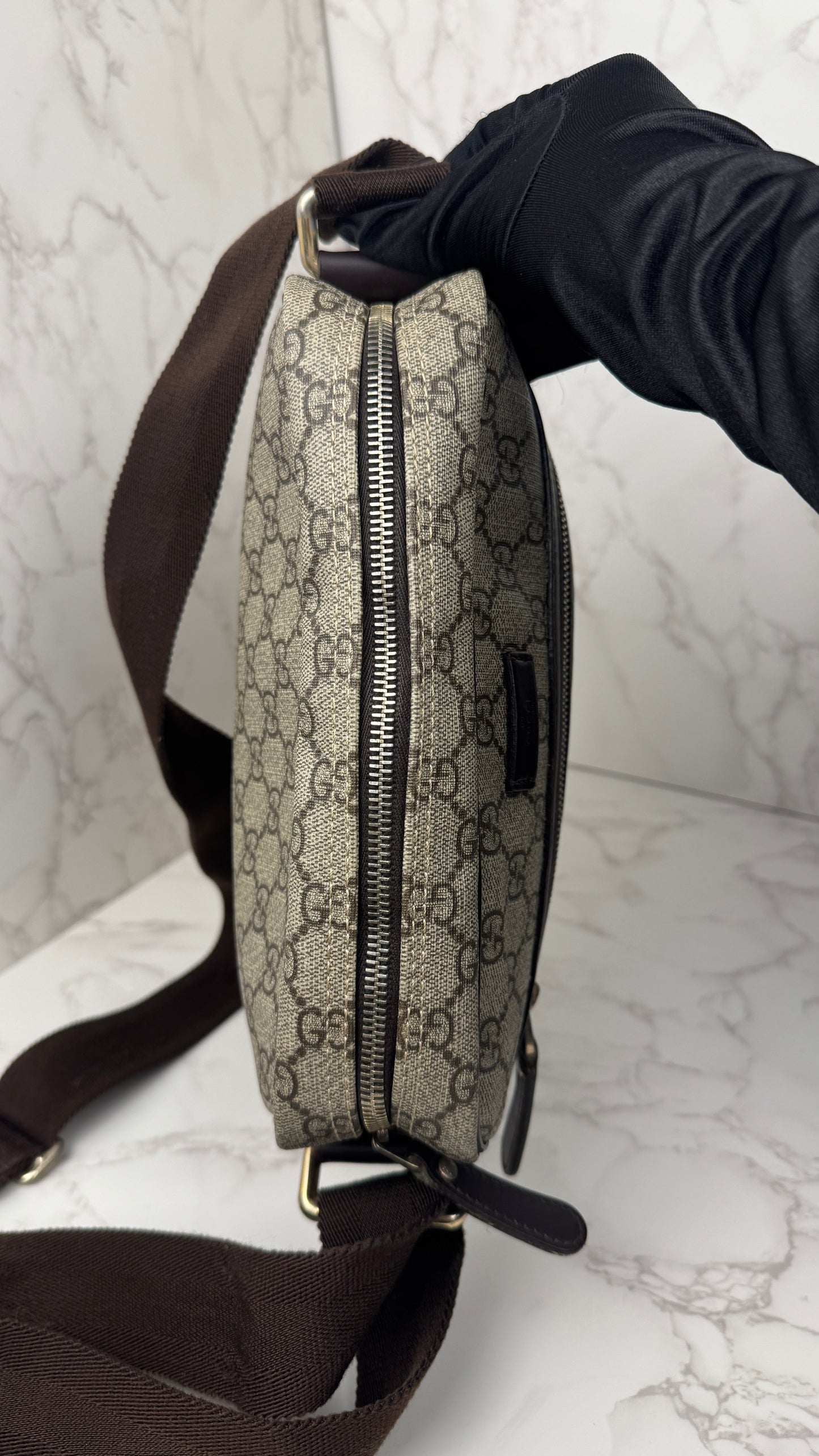 Gucci GG Supreme Canvas Crossbody Brown