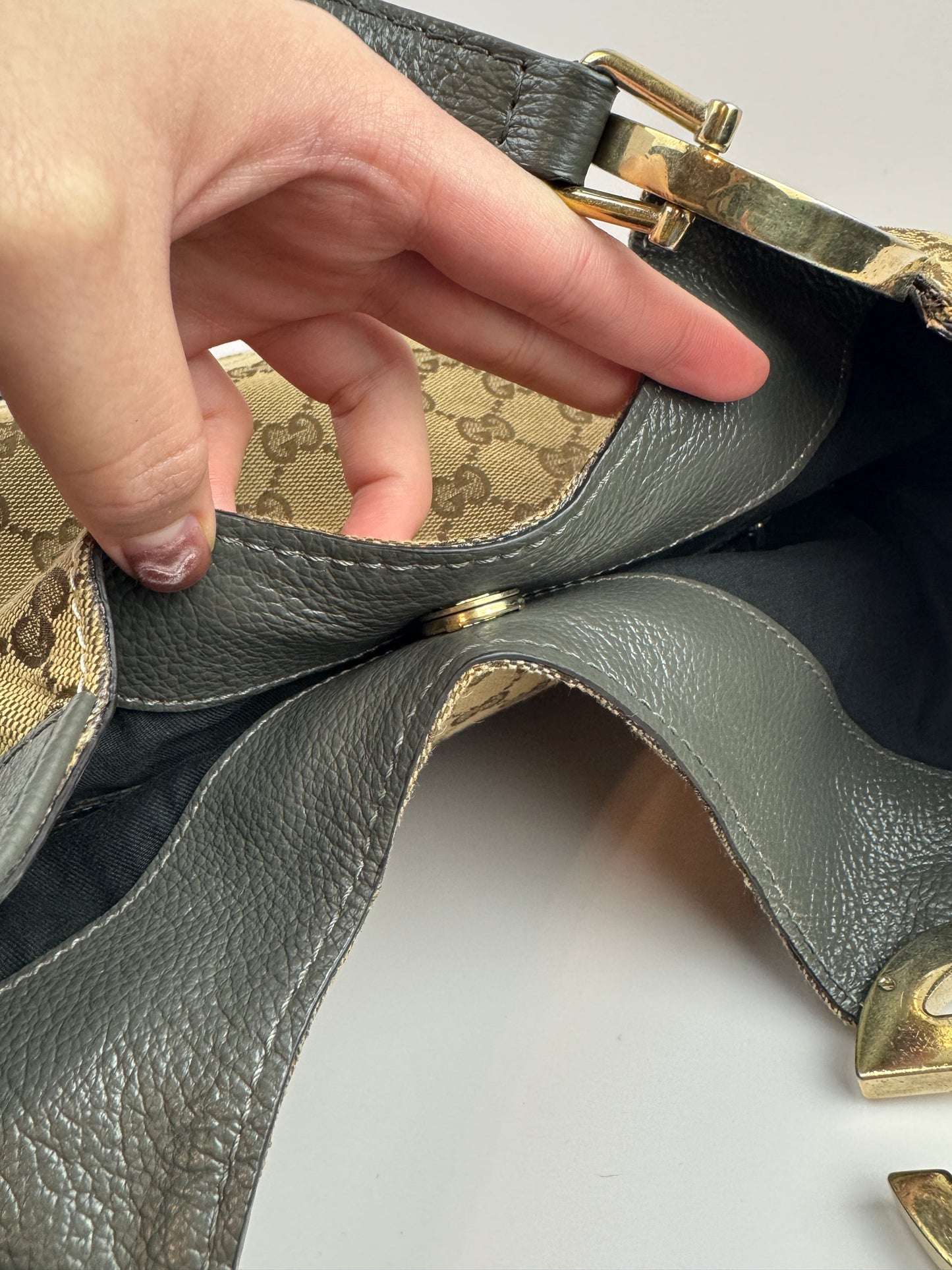 Gucci Charlotte Logo GG Limited Canvas Grey