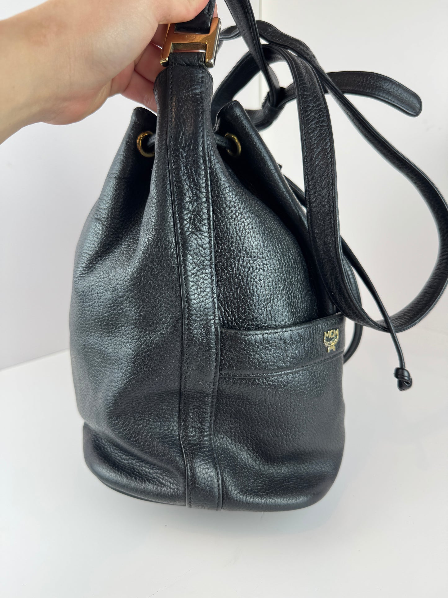 MCM Black Leather Drawstring Bucket bag