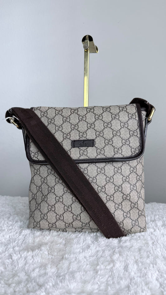 GUCCI Flap Crossbody GG Supreme Coated canvas Brown