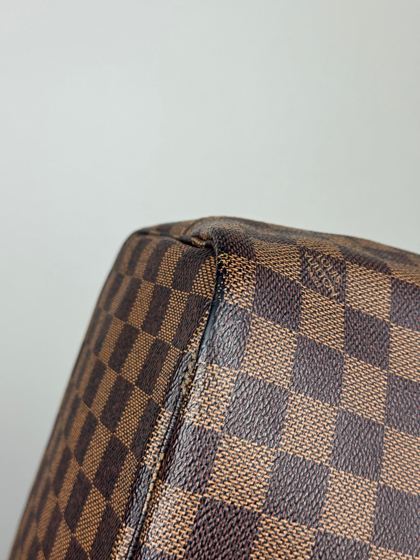 LOUIS VUITTON Neverfull Tote Damier MM