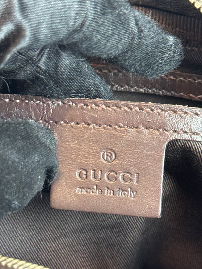 GUCCI Front Zip Messenger GG Supreme Coated Canvas Brown