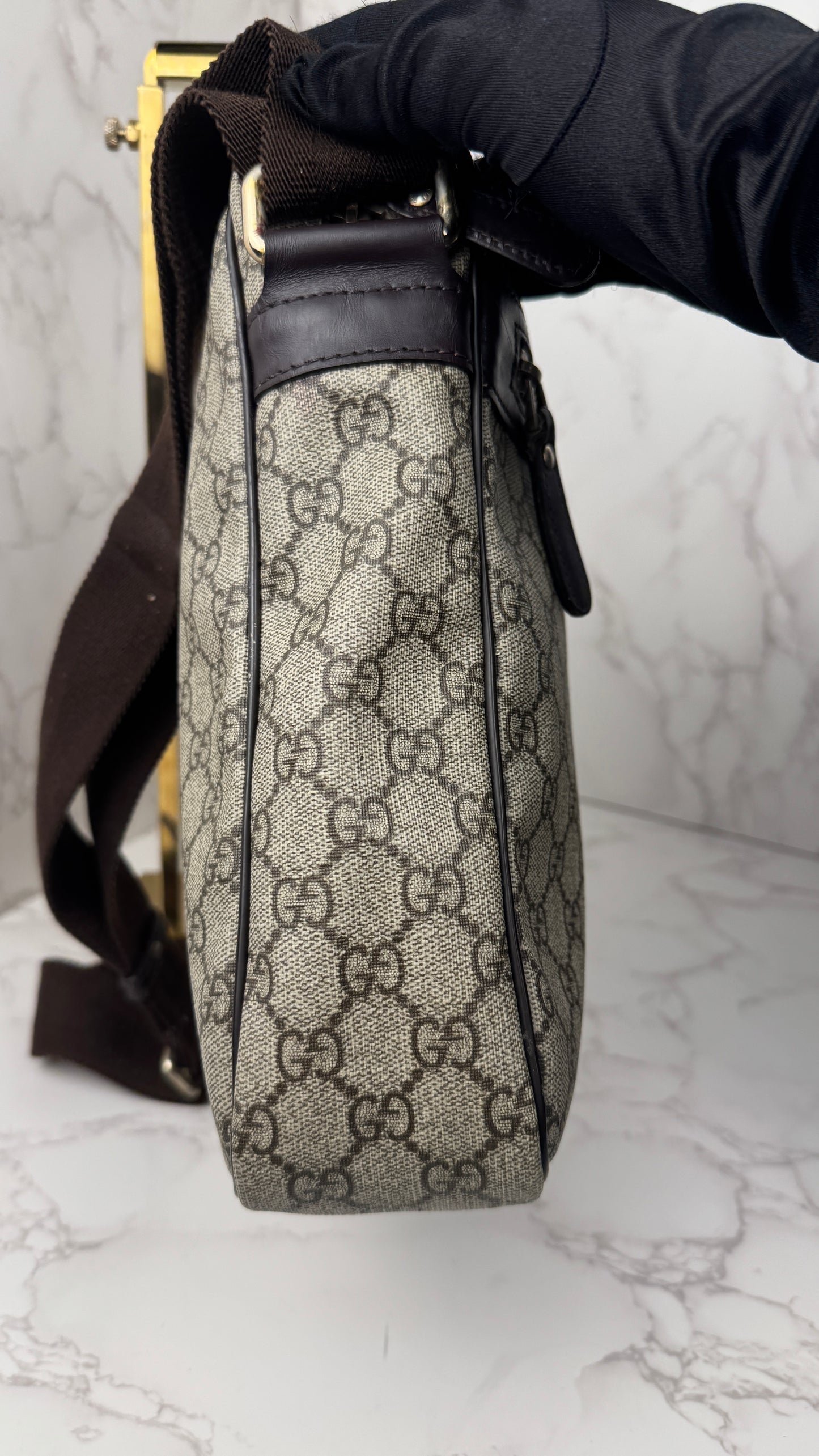 Gucci GG Supreme Canvas Crossbody Brown