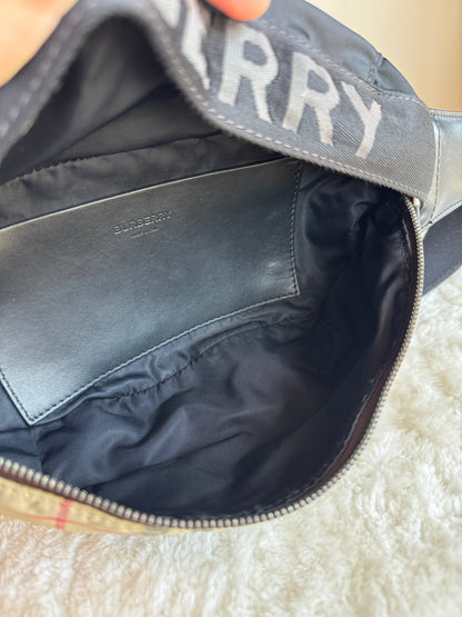 BURBERRY Nylon Check Sonny Bum bag Achieve beige Black