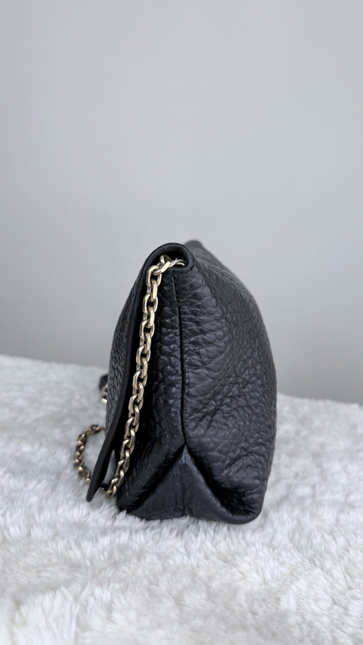 BURBERRY Mildenhall Heritage Grained Leather Medium