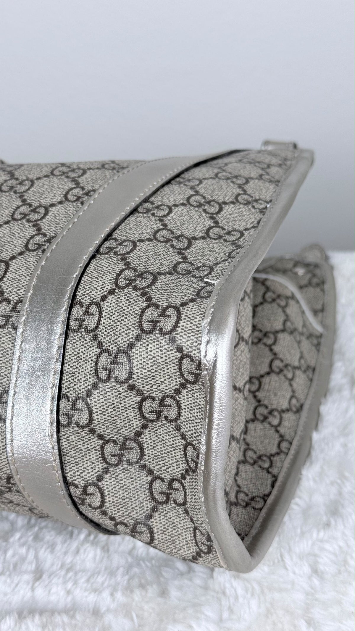 GUCCI Jackie Hobo GG Supreme Coated Canvas Silver