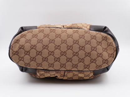 Gucci sukey  top handle monogram with strap