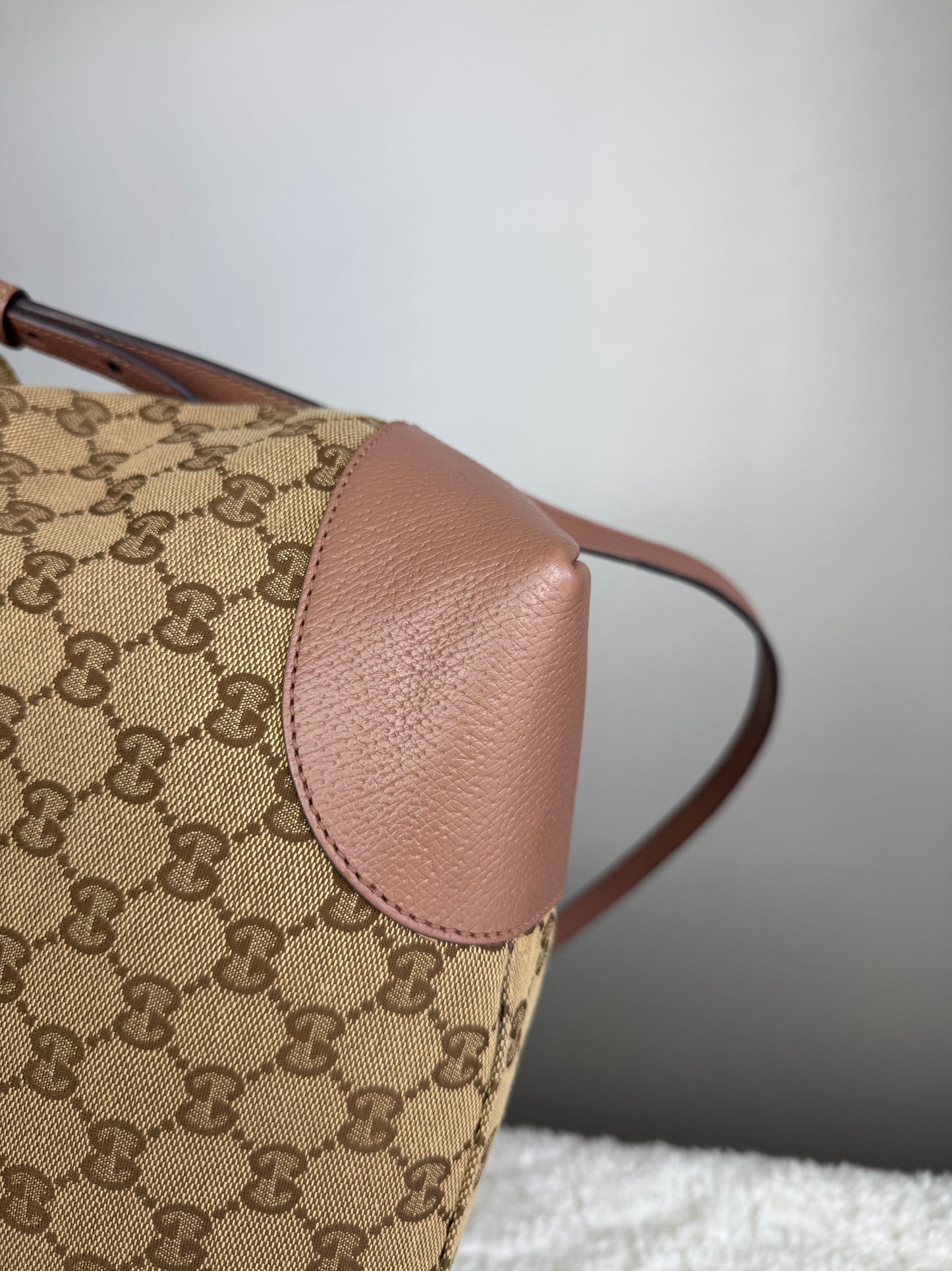 GUCCI Bree Top Handle GG Canvas Pink