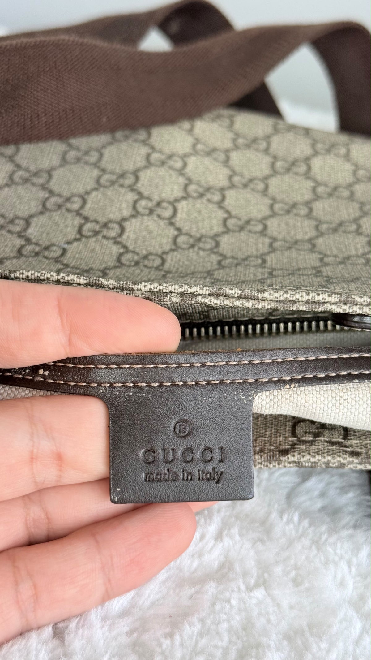 GUCCI Flat Small GG Supreme Coated canvas Brown messenger