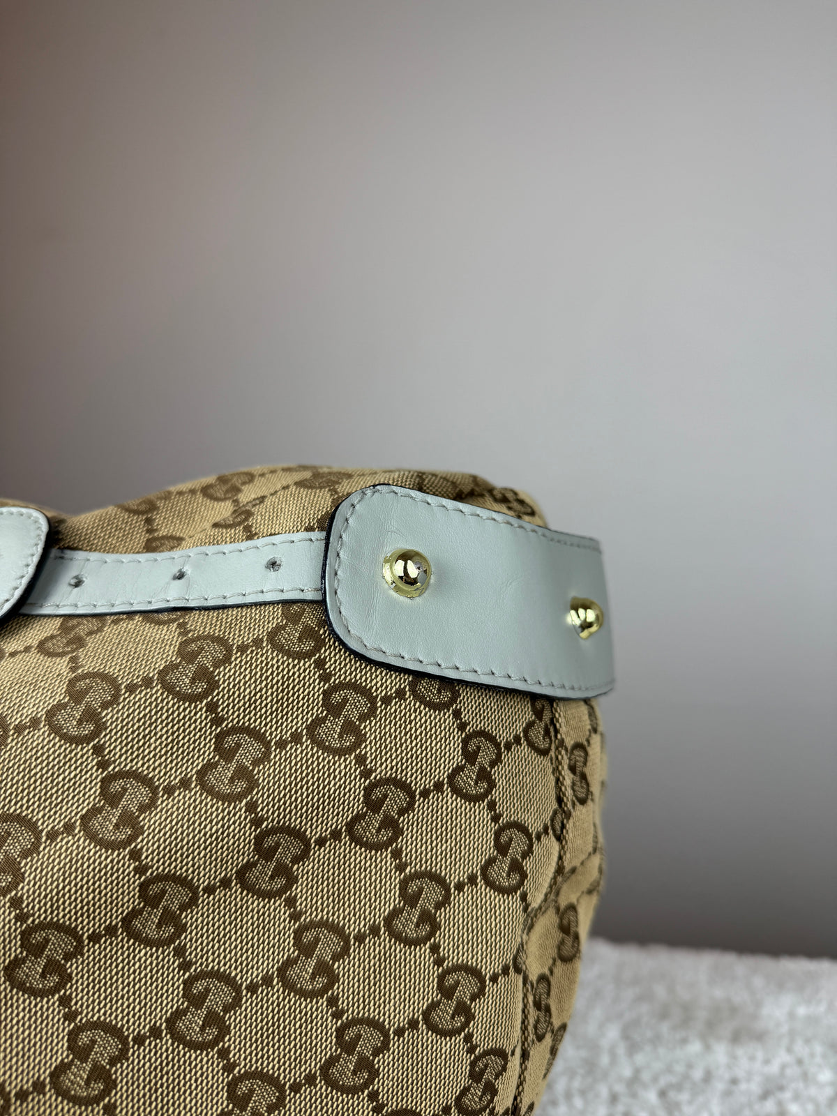 GUCCI Pelham Hobo GG Canvas