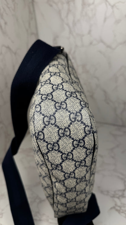 Gucci Front Zip Messenger Navy