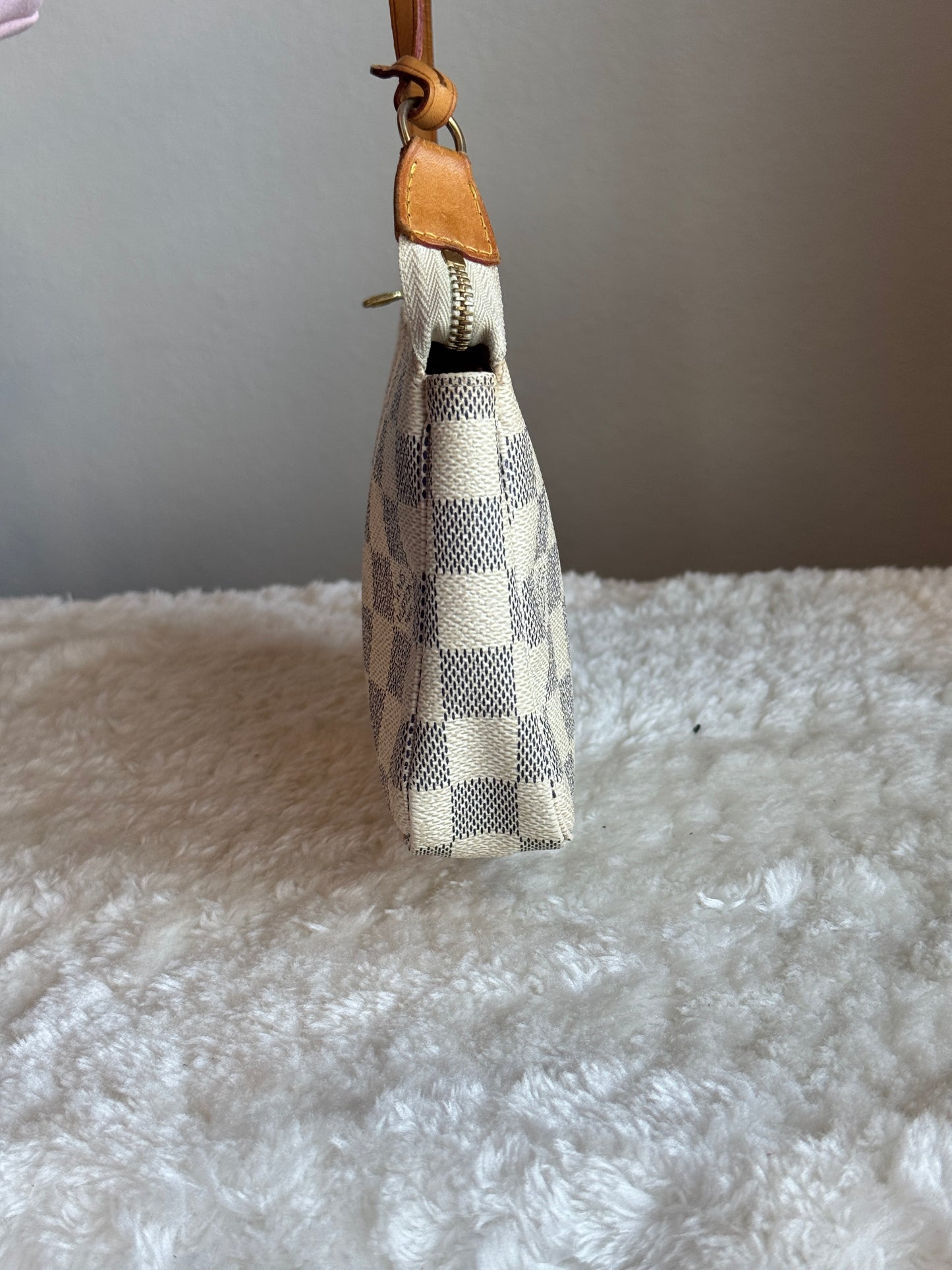 LOUIS VUITTON Damier Azu Pochette Accessories