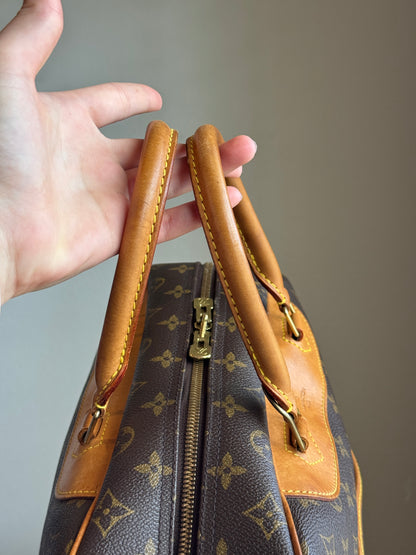 Louis Vuitton Deauville handbag monogram