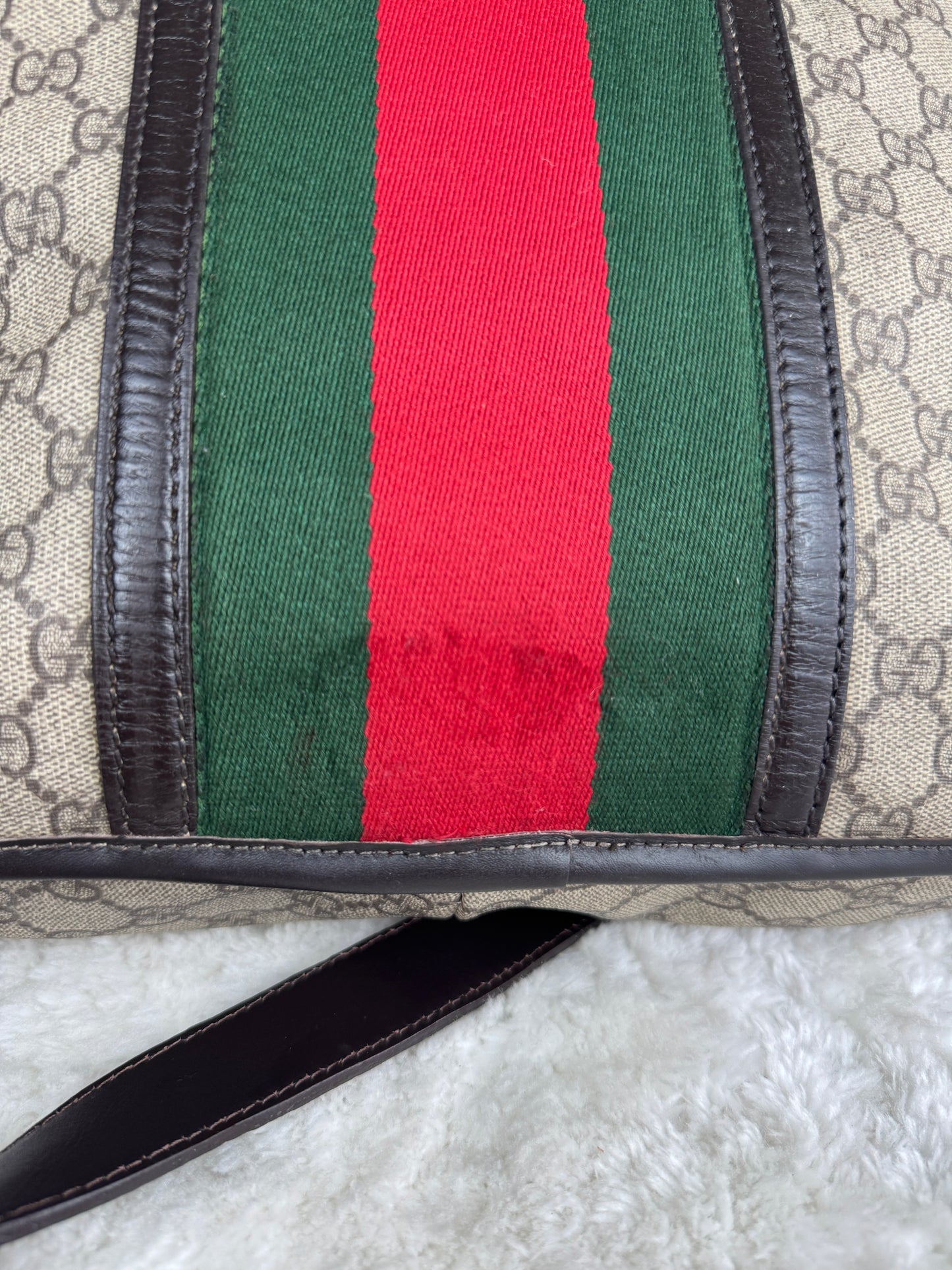 GUCCI Web Flap large Messenger GG Supreme Coated Canvas