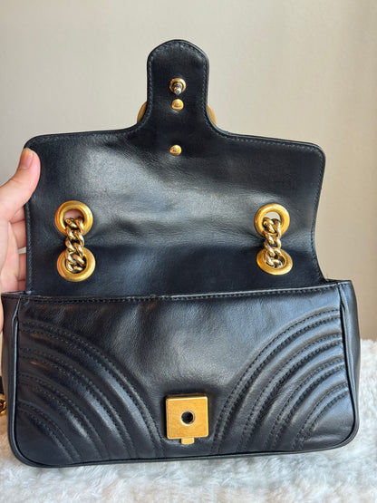 GUCCI GG Marmont Flap Matelasse Leather Small
