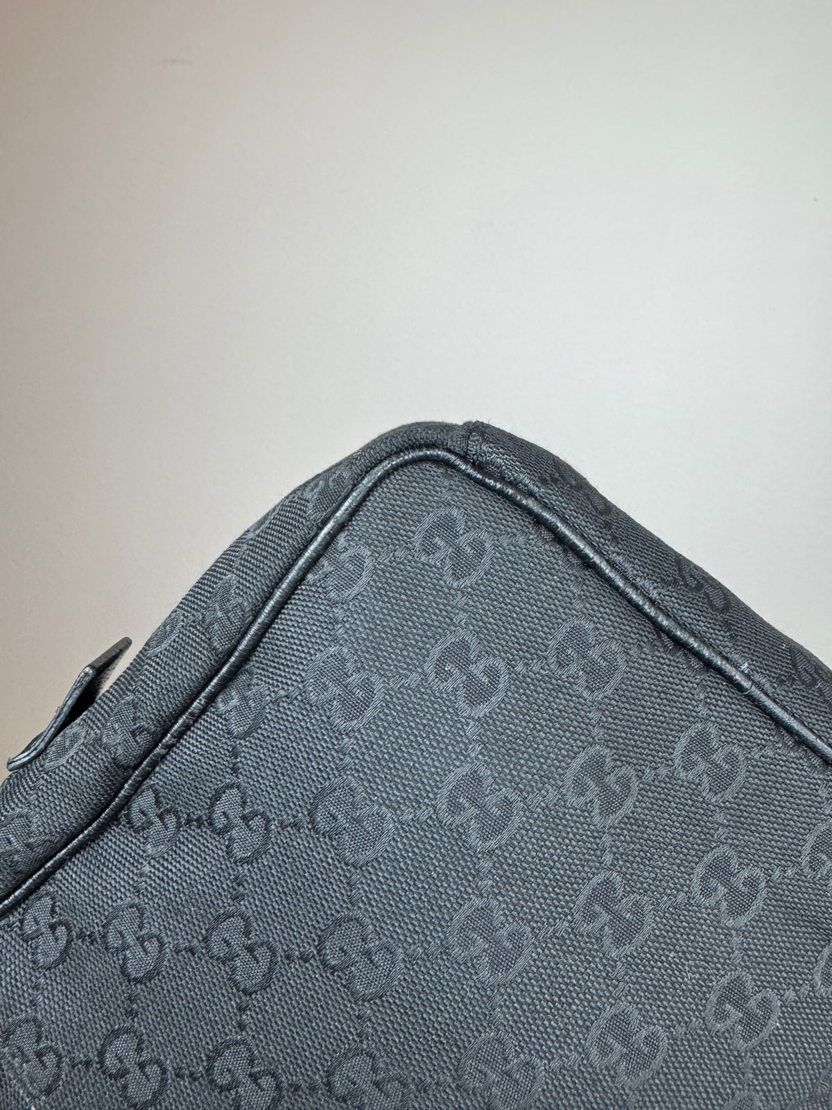 GUCCI GG canvas crossbody Black