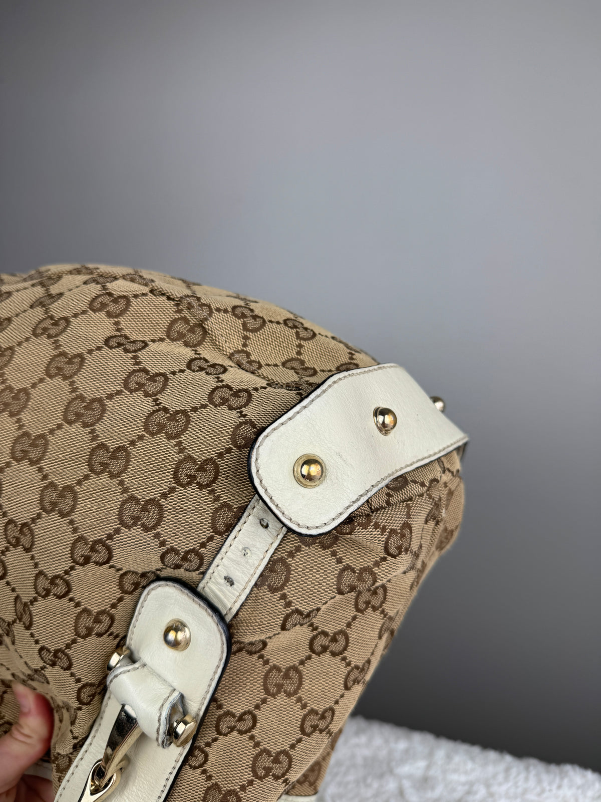 GUCCI Pelham Hobo Gg Canvas White