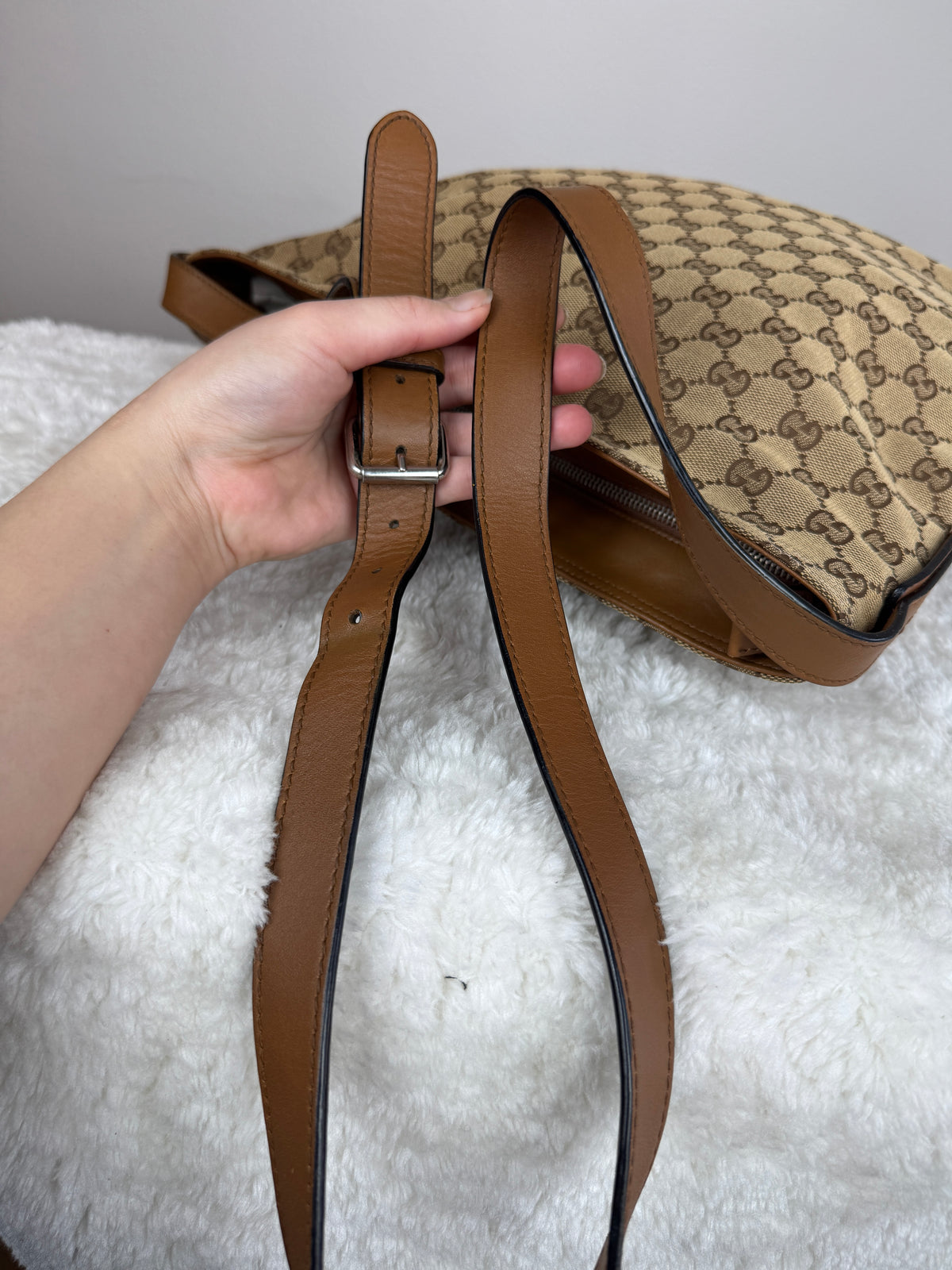 GUCCI Web Flat Messenger GG Canvas Brown