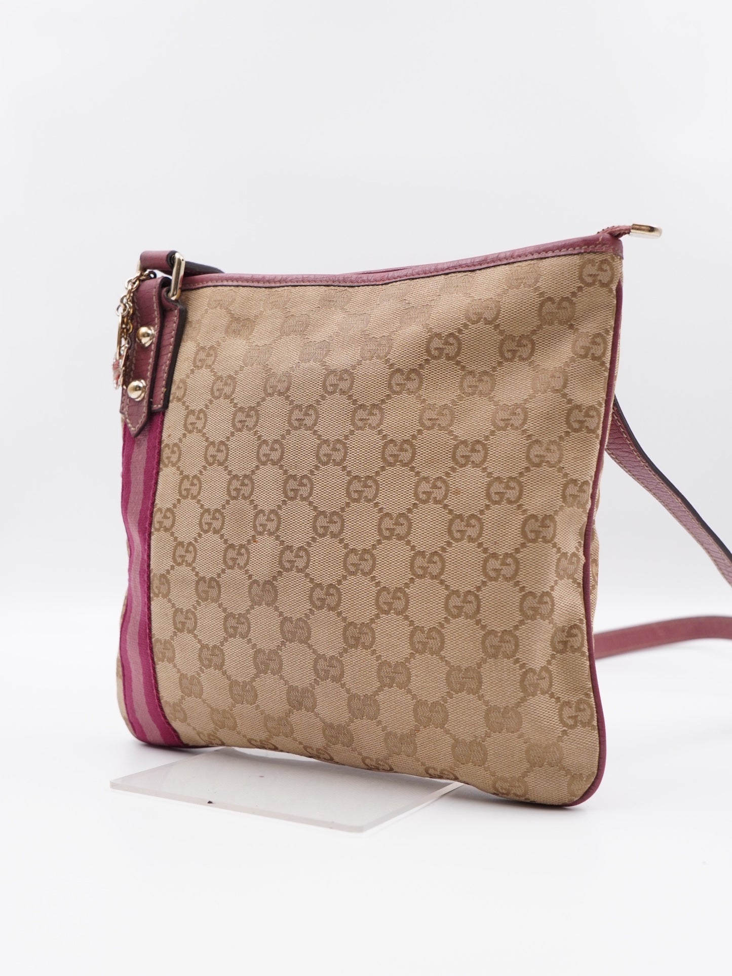 Gucci web Flat Crossbody pink