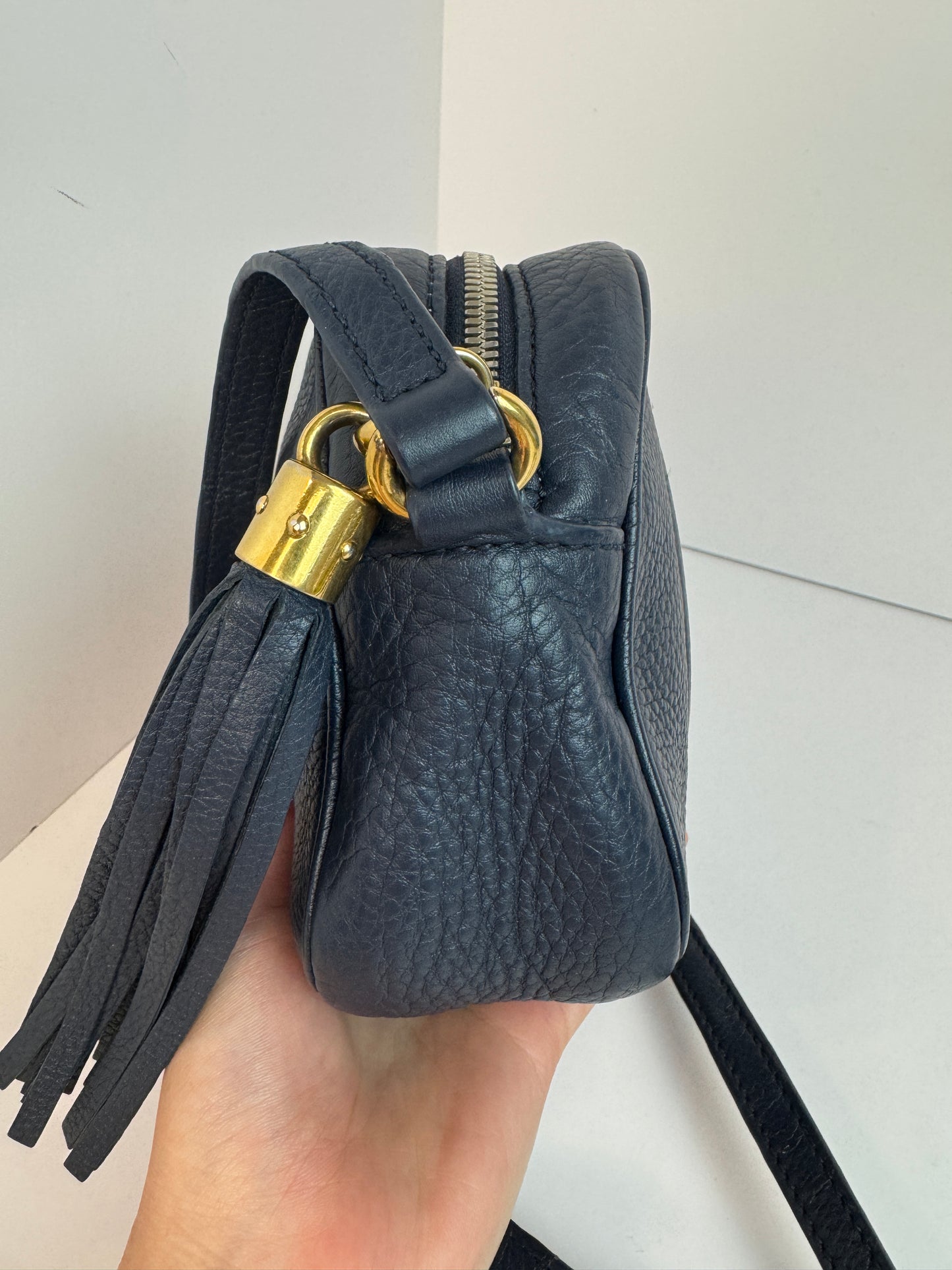 Gucci Soho Disco Camera bag in Navy leather Crossbody