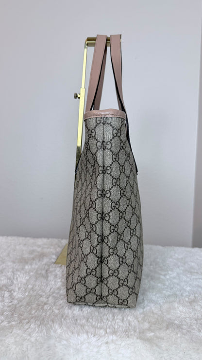 GUCCI Tote Medium GG Supreme Coated canvas pink