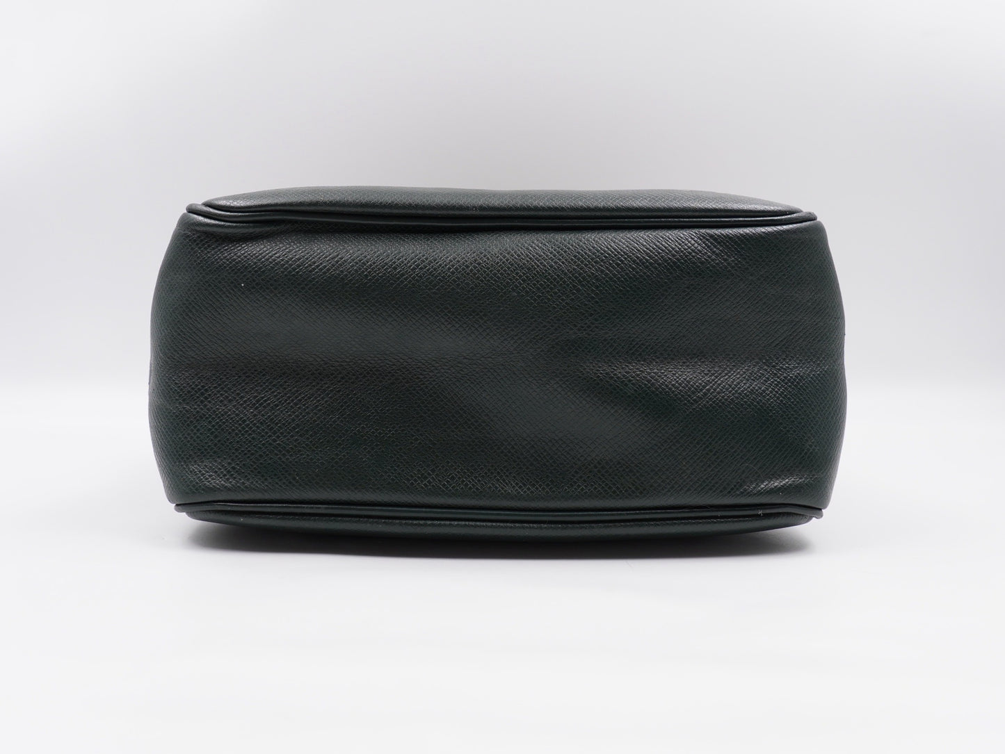 Louis Vuitton Yaranga messenger bag in taiga leather