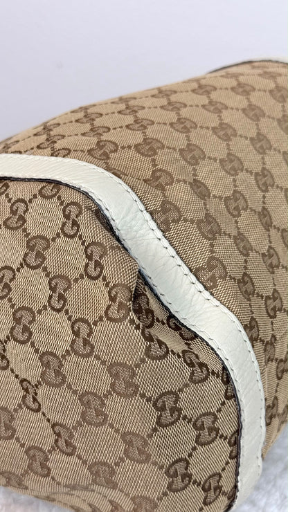 GUCGI New ladies Hobo GG Canvas White