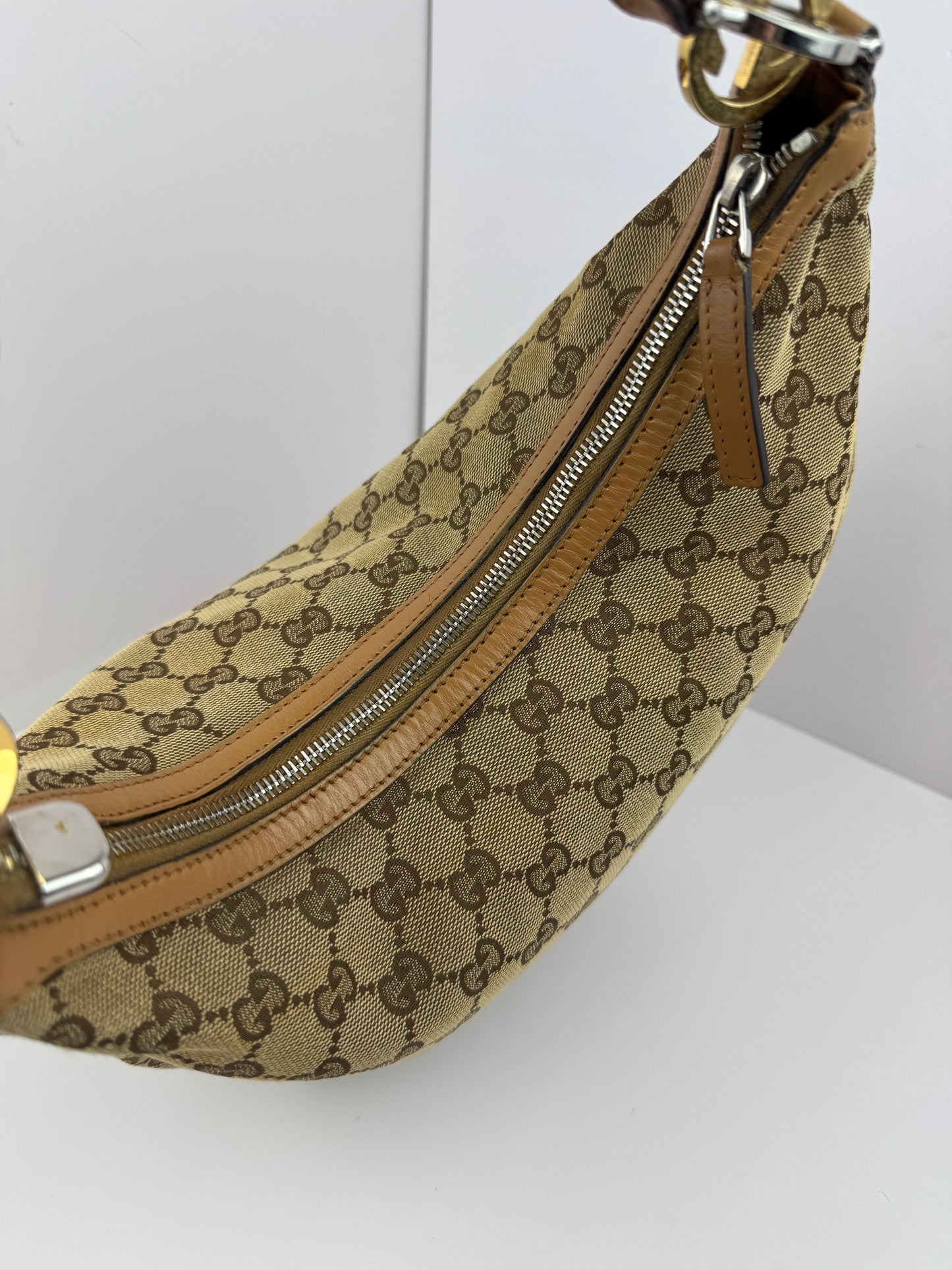 Gucci hobo Twist GG Canvas