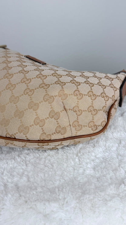 GUCCI Halfmoon GG Canvas Medium