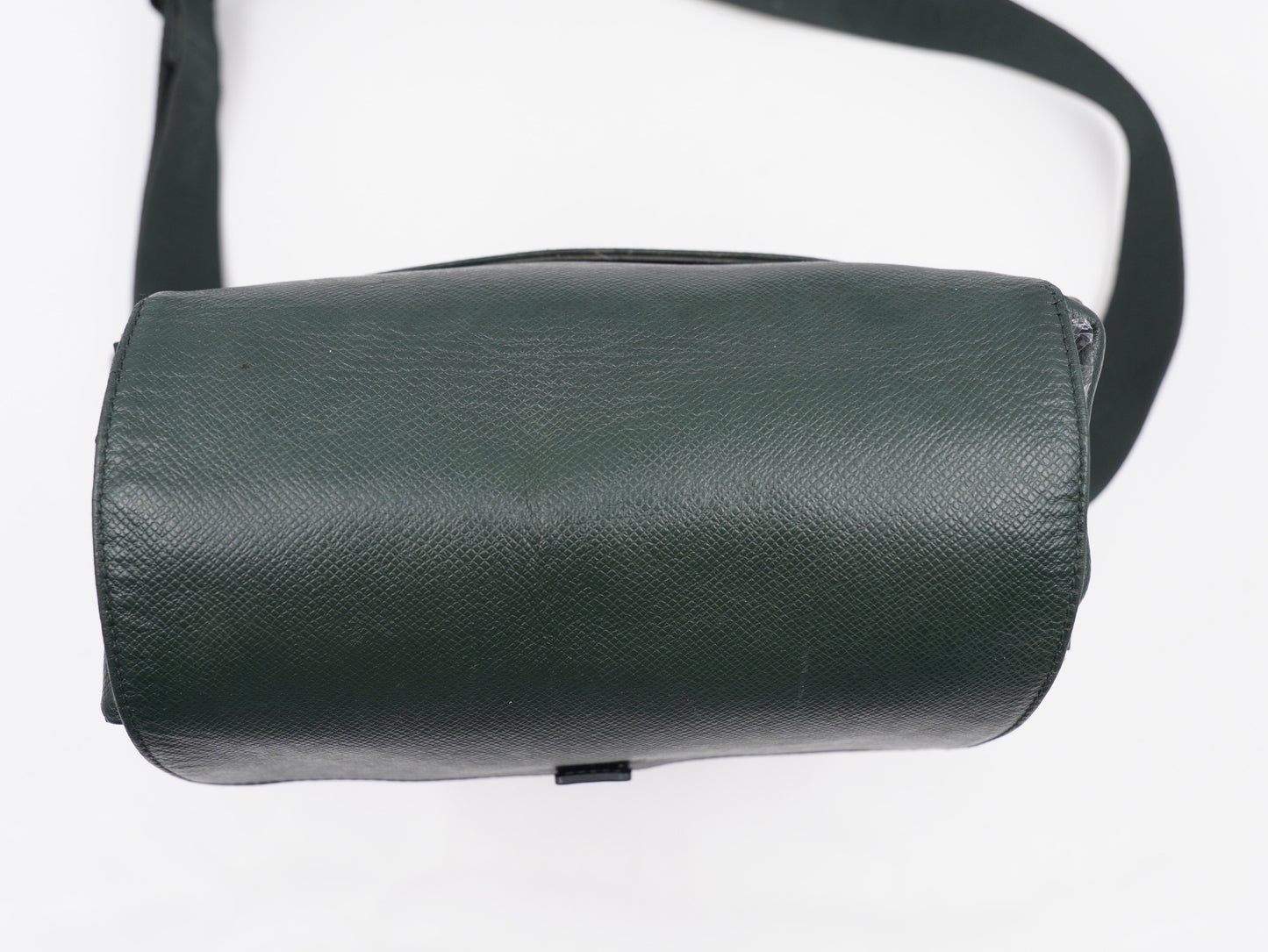 Louis Vuitton Yaranga messenger bag in taiga leather
