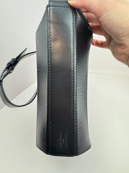 Louis Vuitton Epi Sac Seau Shoulder bag