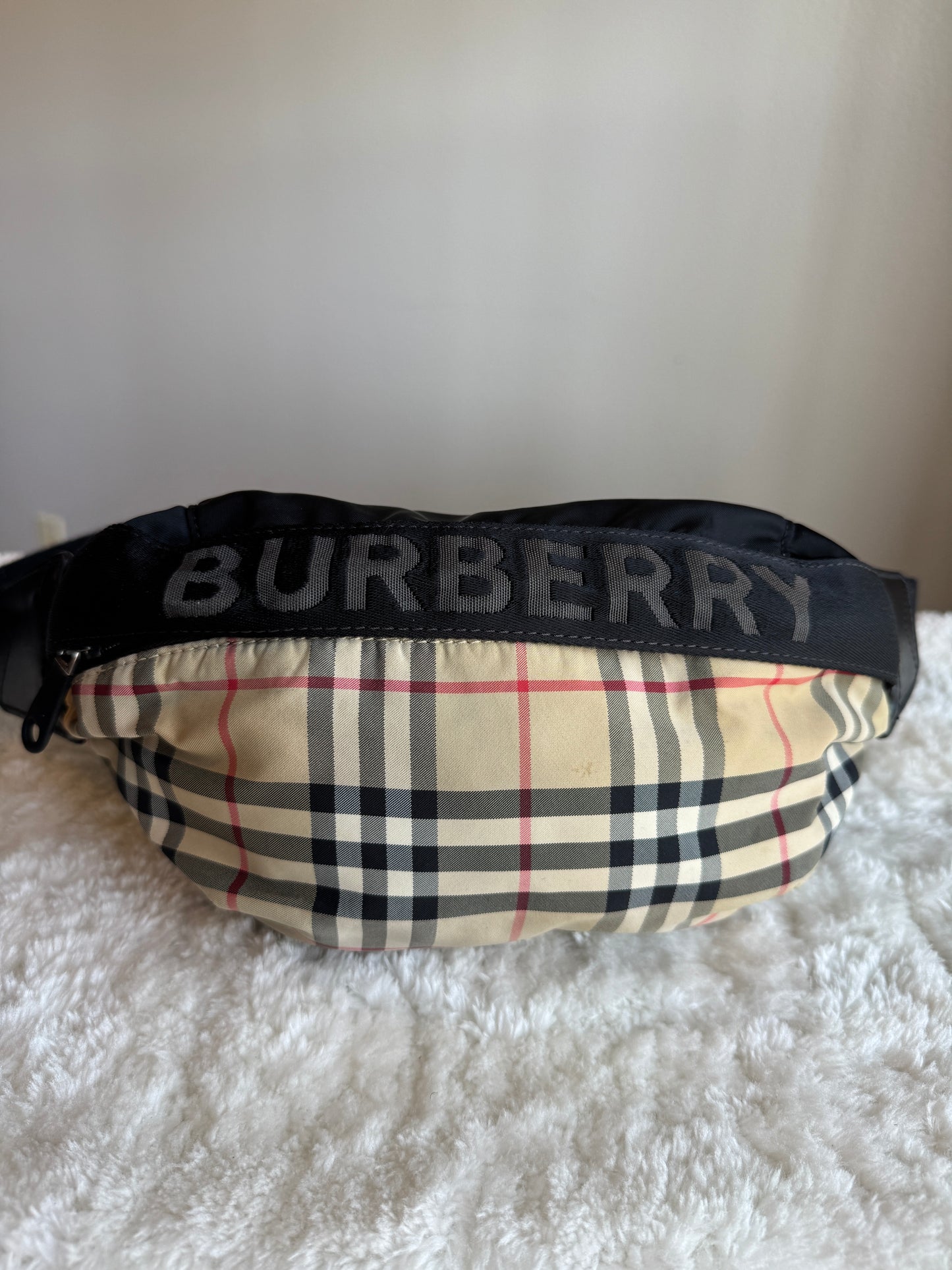 BURBERRY Nylon Check Sonny Bum bag Achieve beige Black