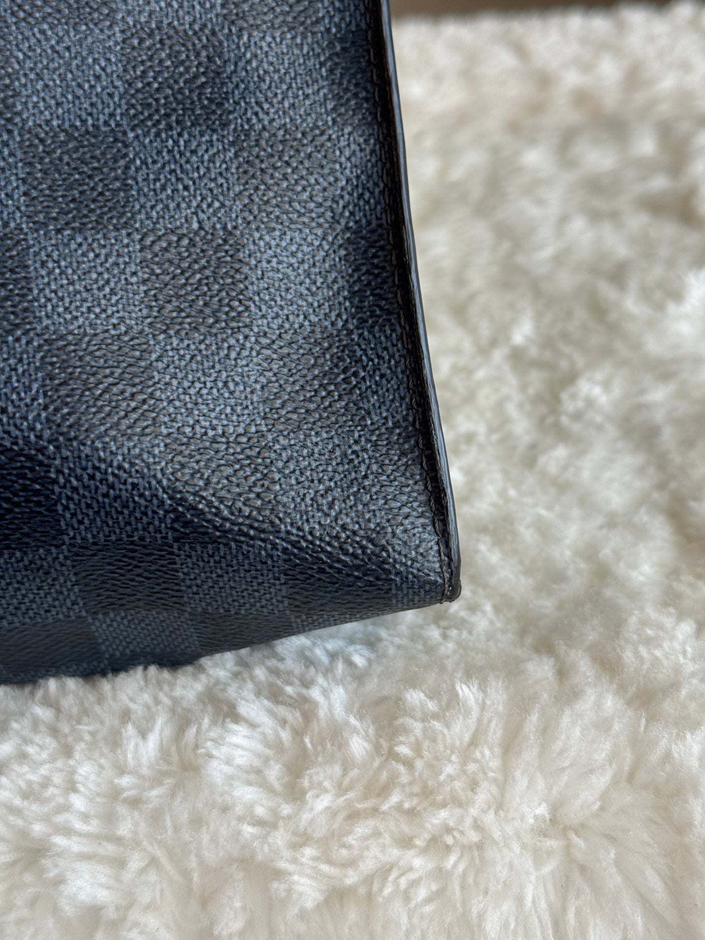 LOUIS VUITTON Damier Cobalt Jungle Pochette  Voyage MM